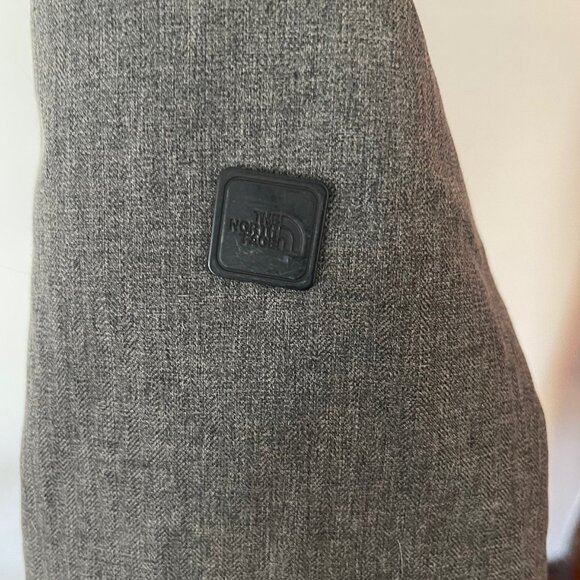 North Face Hyvent Goose Down Belted Jacket Medium (Womens) - Picture 10 of 13